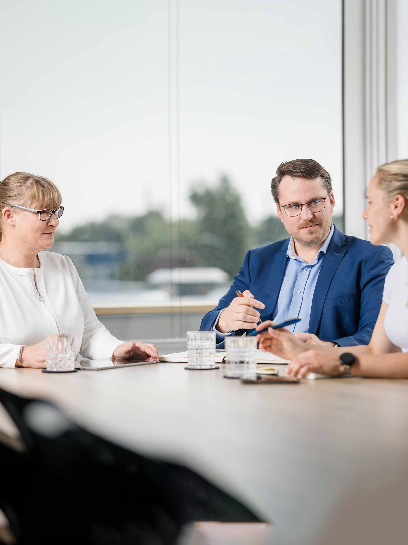 Wir sind Teil der SITRA Spedition. Wir sind Teil der SITRA Spedition.